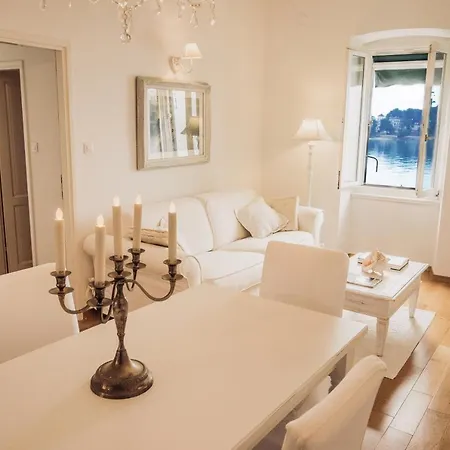 La Casa Isabella Apartment