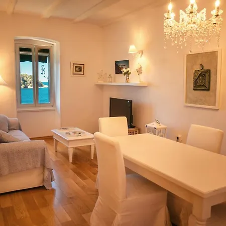 La Casa Isabella Apartment